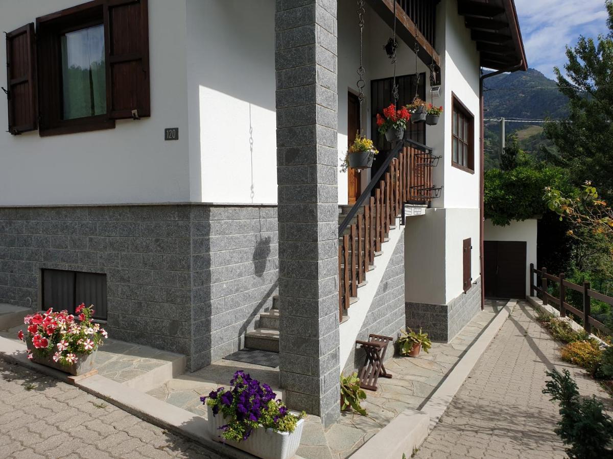 Casa Vacanze Germano アオスタ エクステリア 写真
