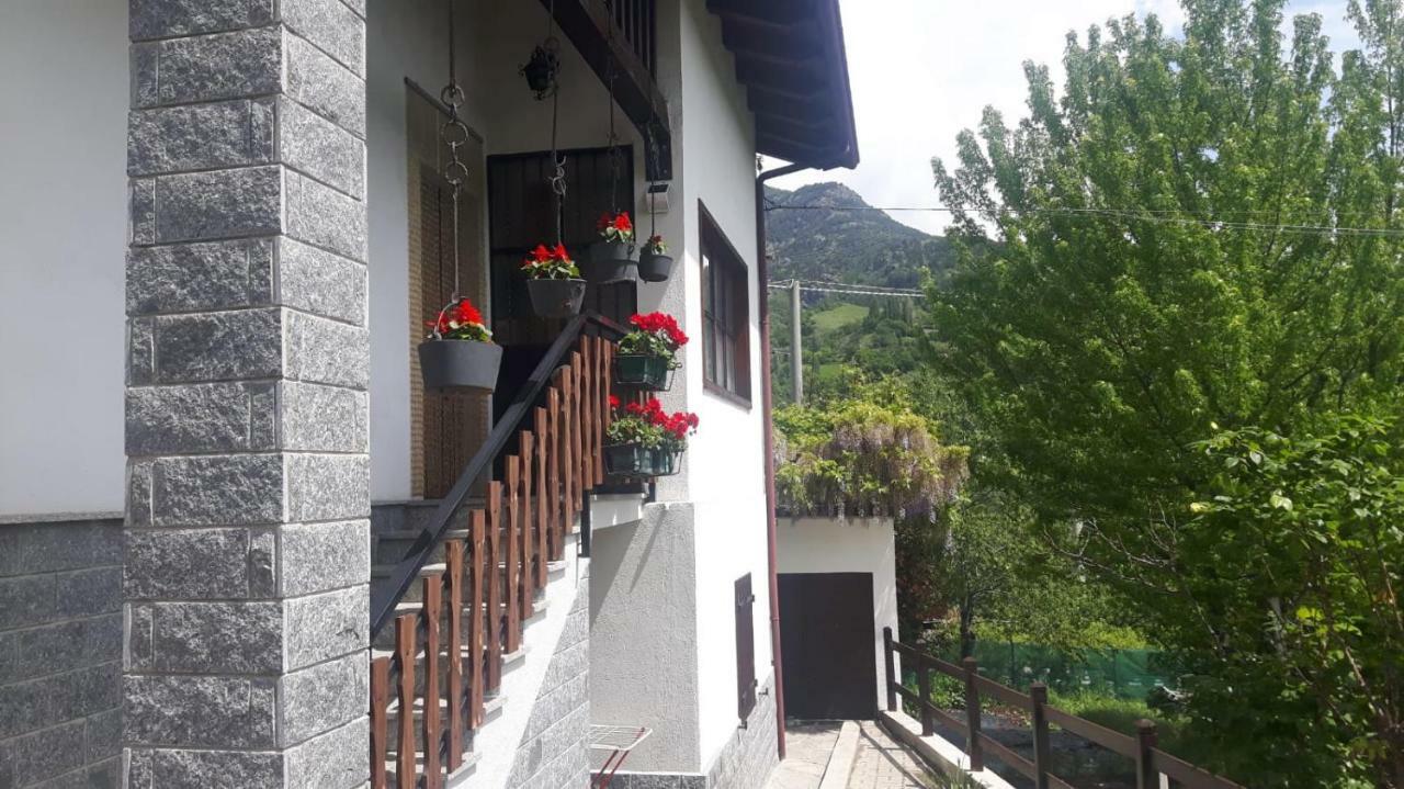 Casa Vacanze Germano アオスタ エクステリア 写真
