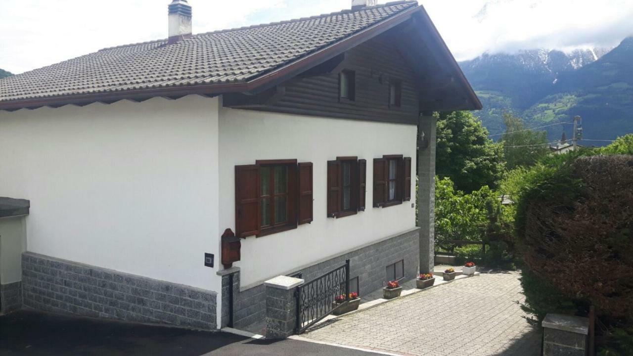 Casa Vacanze Germano アオスタ エクステリア 写真